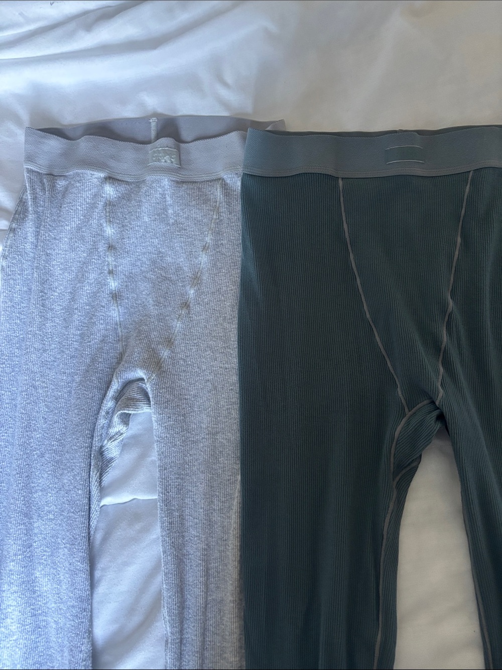 SKIMS-Ribbed Thermal Bottoms - Gray and Blue/Green